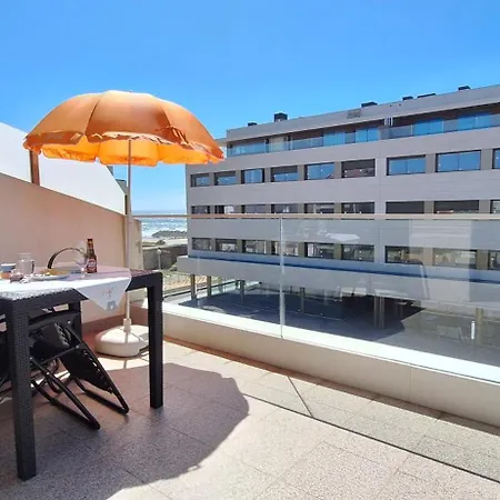 Lägenhet Ferreirinhas - House