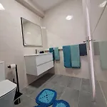 Ferreirinhas - House
