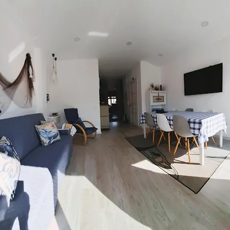 Ferreirinhas - House